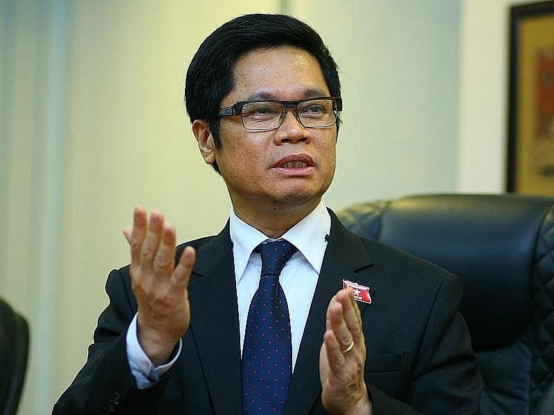 What is the key point in private economic development?