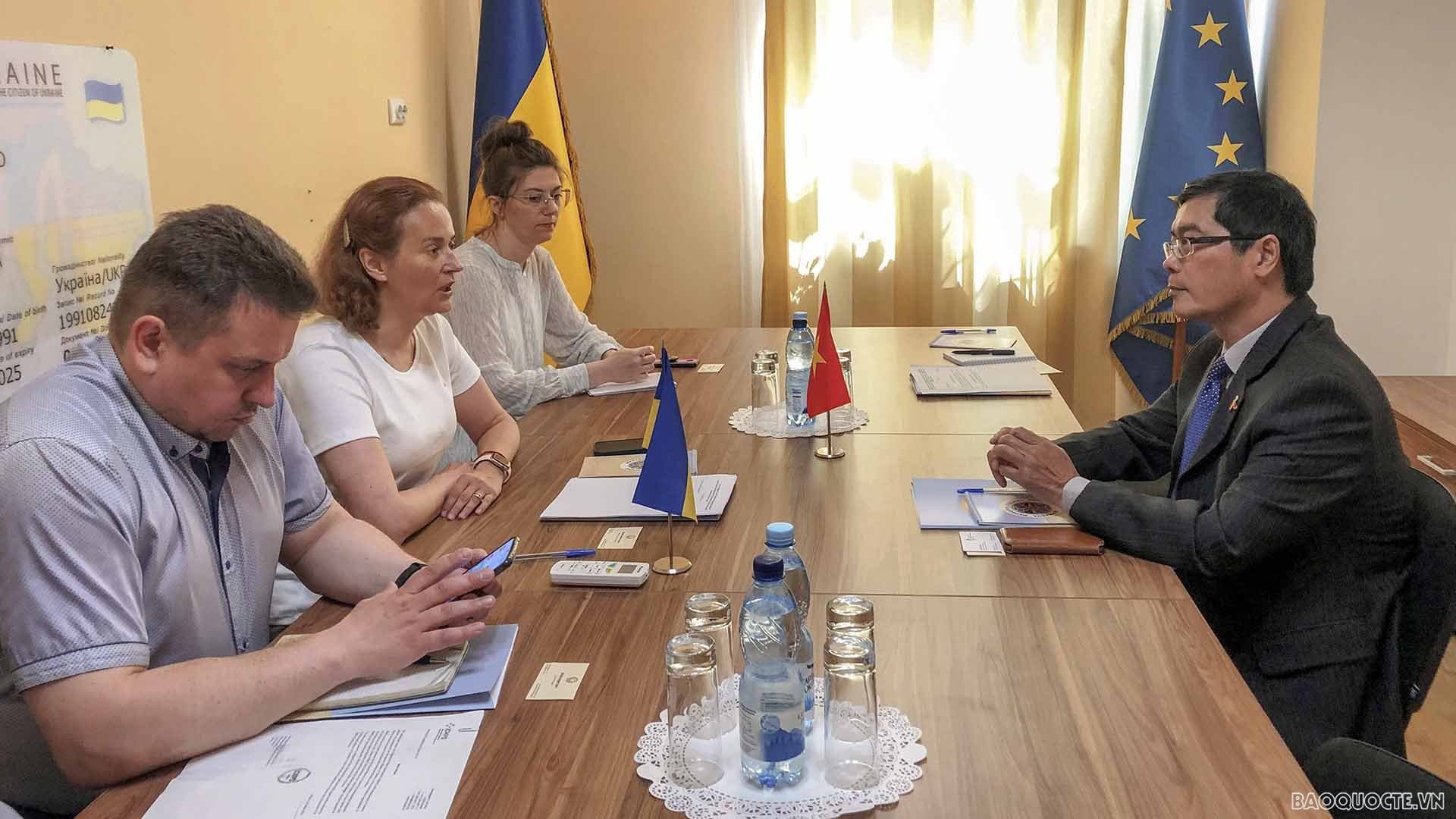 Vietnam, Ukraine cooperate in citizen protection
