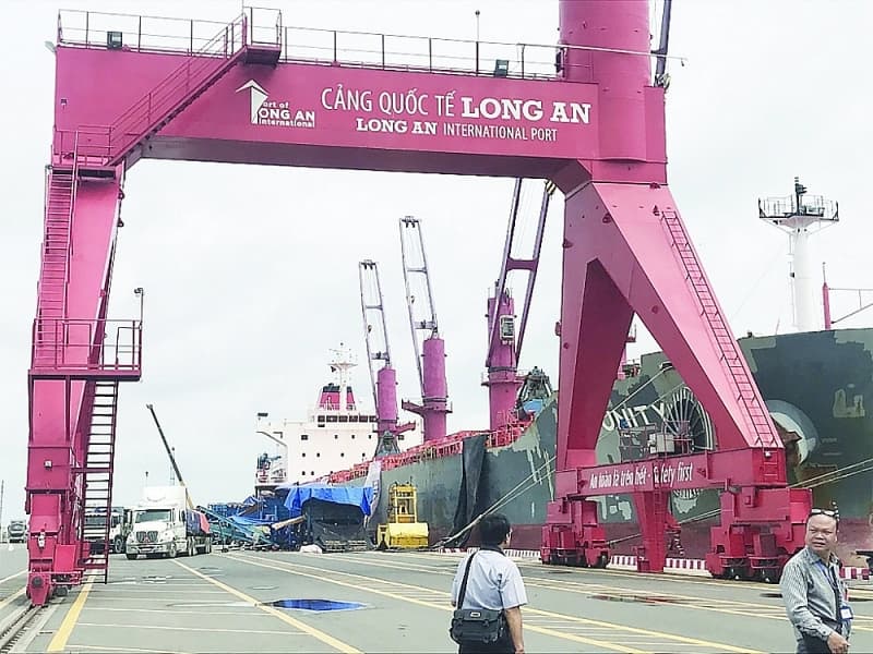 What is the model of logistics development for the Mekong Delta region?