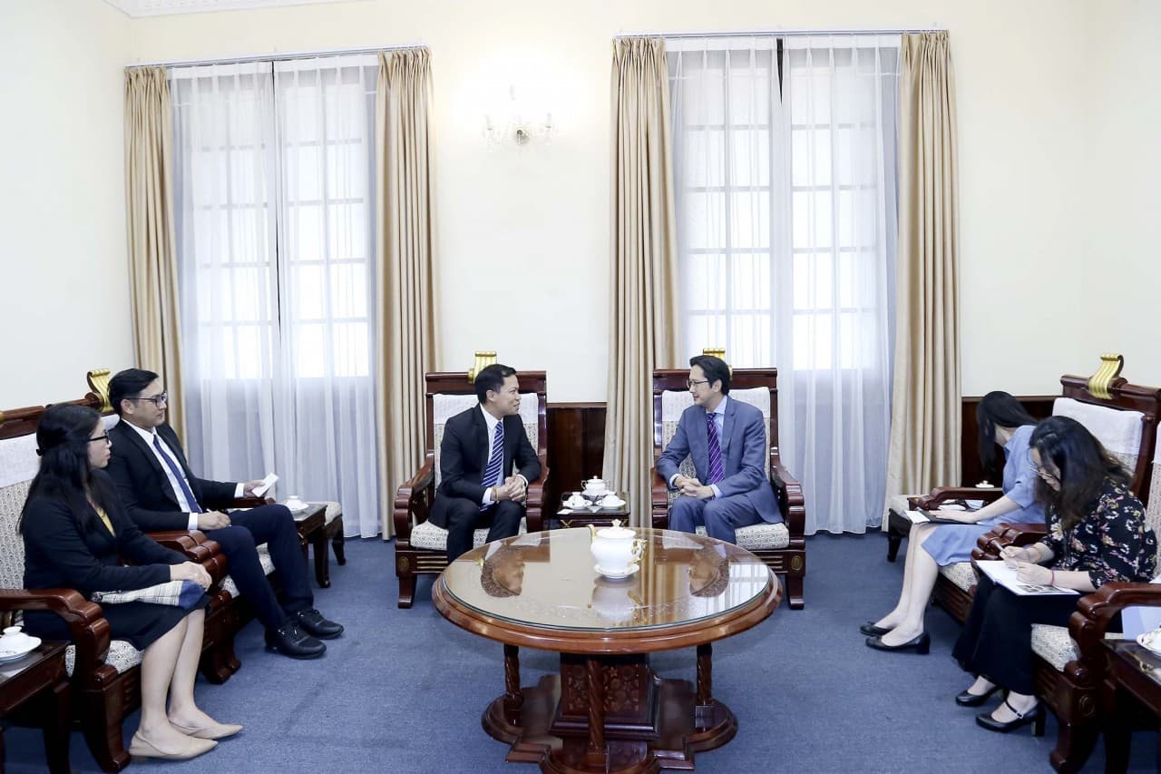 Vietnam attaches importance to friendly cooperation among countries in the Mekong River basin: diplomat