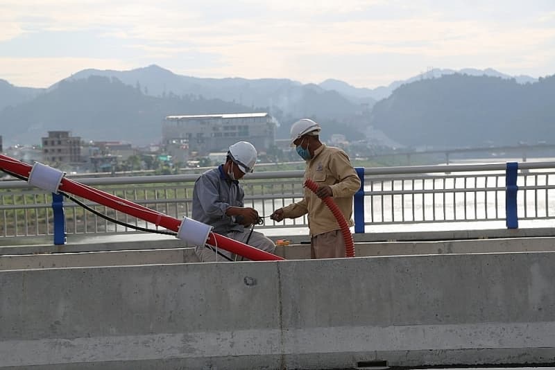 Disbursement of public investment capital has improved