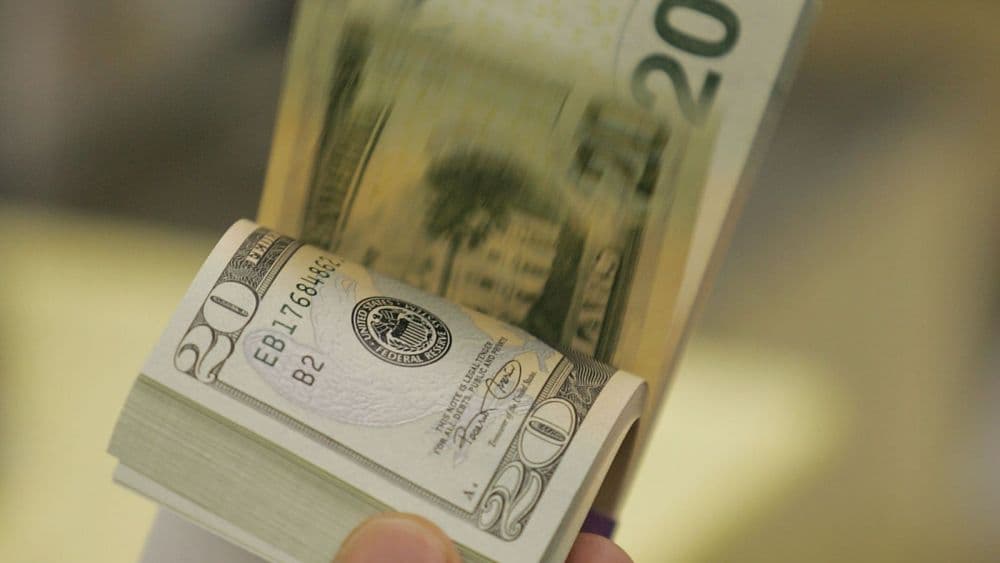 Reference exchange rate down 7 VND at week’s beginning