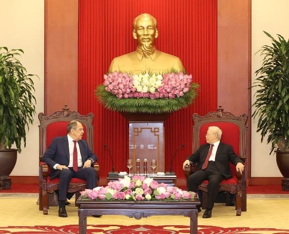 Review on external affairs from July 4-10: Russian FM's visit to Vietnam; 7th MLC Conference; late PM Abe Shinzo - great friend