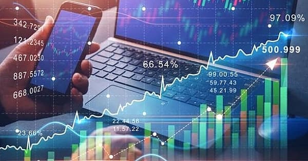 Facing risks when participating in online stock exchanges