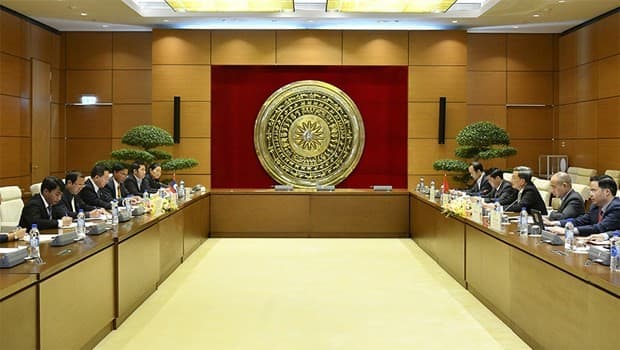 Vietnam, Laos to promote further bilateral cooperation