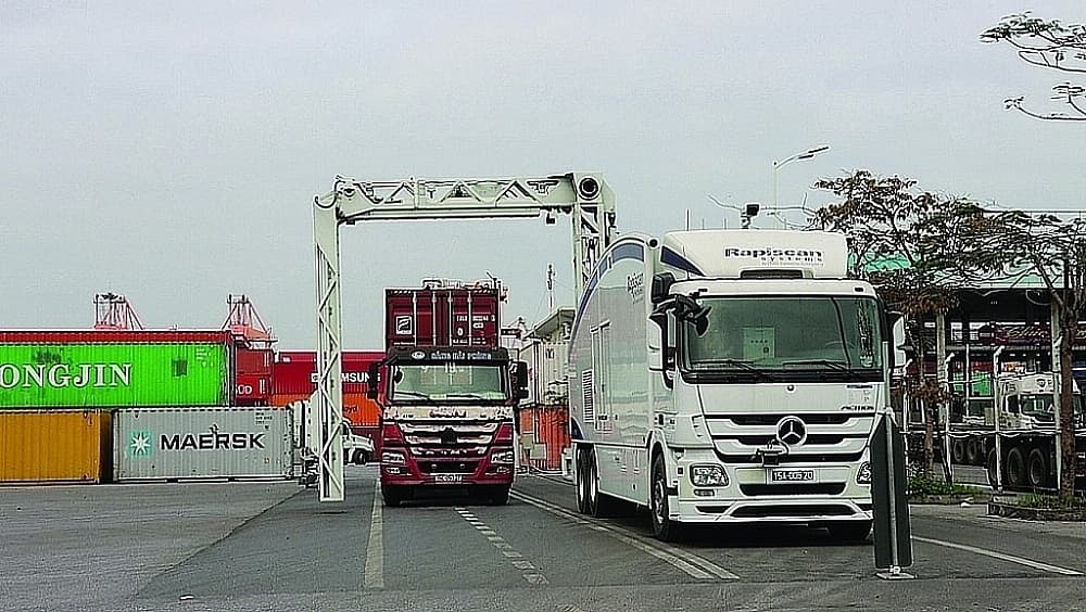 Customs sector screened over 49,300 containers in first half of 2022