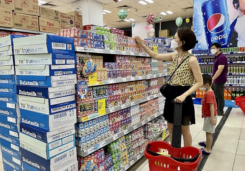 Retail business and price stabilization problems