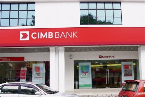 Banks raise charter capital for new growth stage