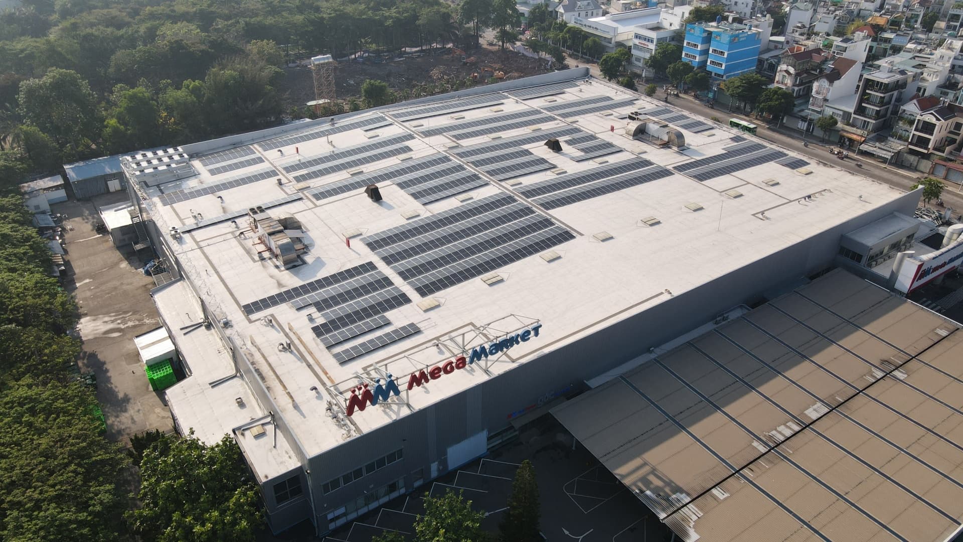 MM Mega Market Vietnam championed for Green Leadership
