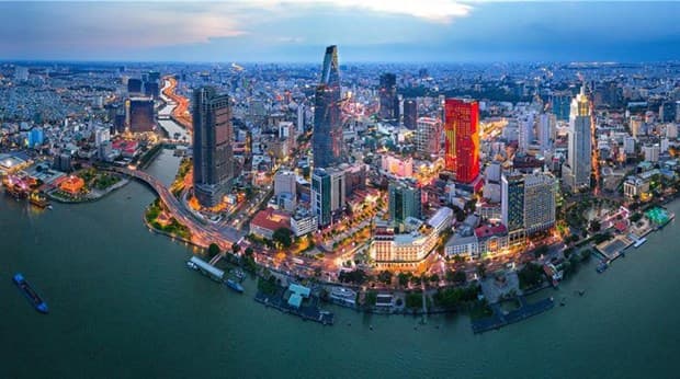 Vietnam on right track in pushing economic reform: IMF official
