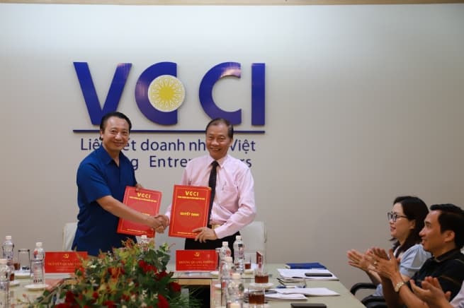 VCCI Holds 2nd Party Executive Congress of 2020-2025 Term