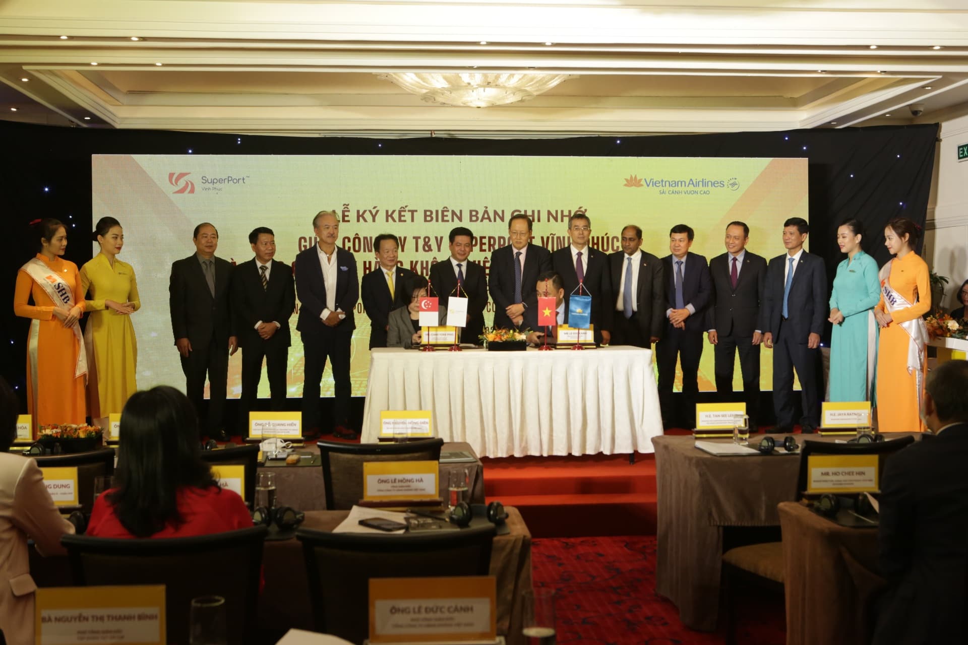 Vietnamese and Singaporean firms partner to improve supply chain connectivity