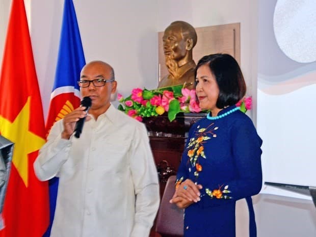 Geneva missions' gathering marks 60th anniversary of Vietnam-Laos ties