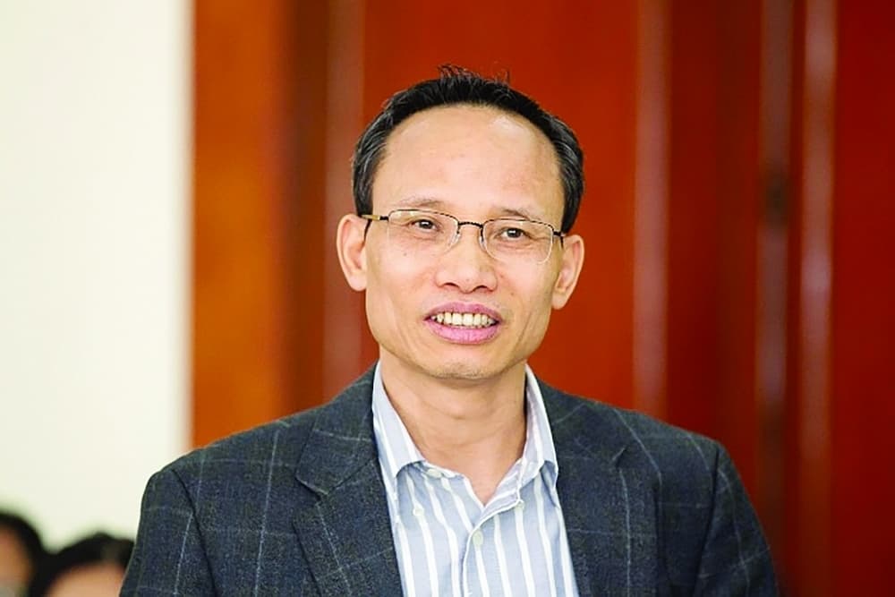 Need to synchronously and effectively develop the real estate market