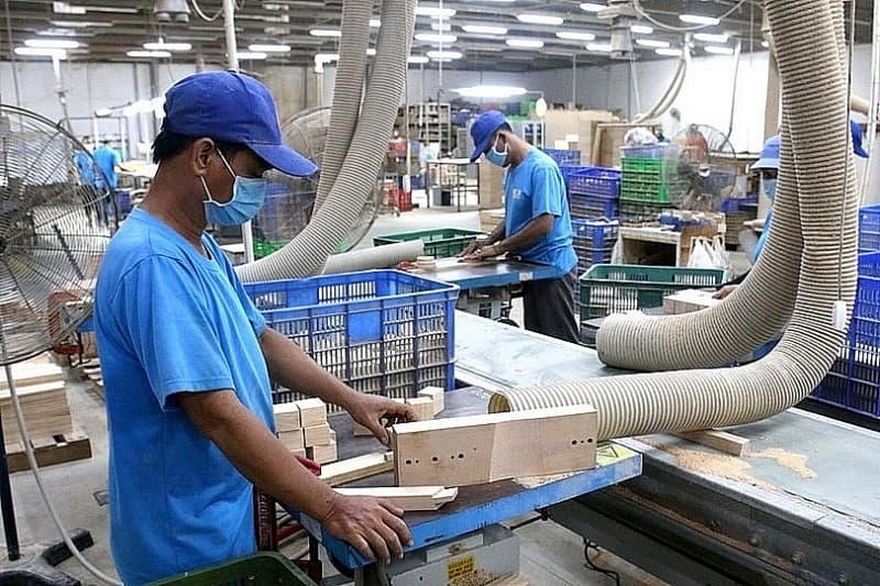 Businesses need financial support to recover