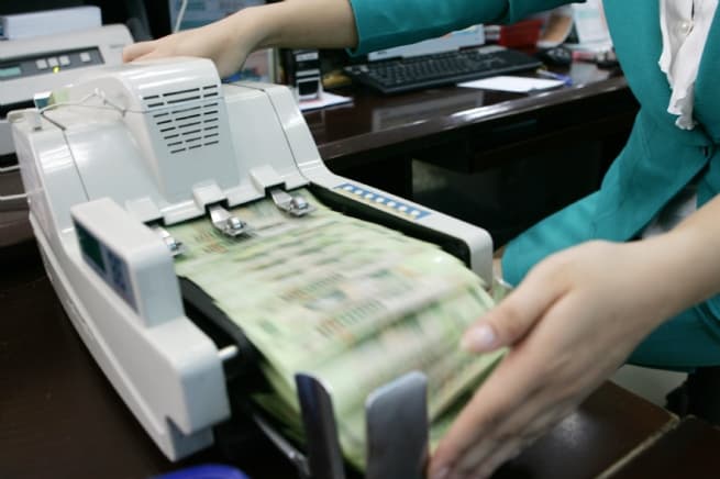 Clearing hurdles for corporate bond market development