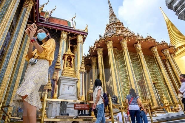 Thailand approves longer stays for tourists during peak tourist season