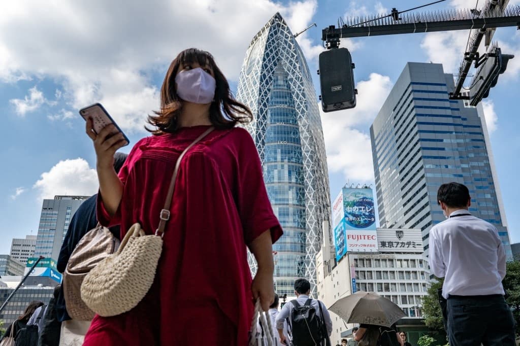 Japan plans more stimulus to tackle inflation, low yen
