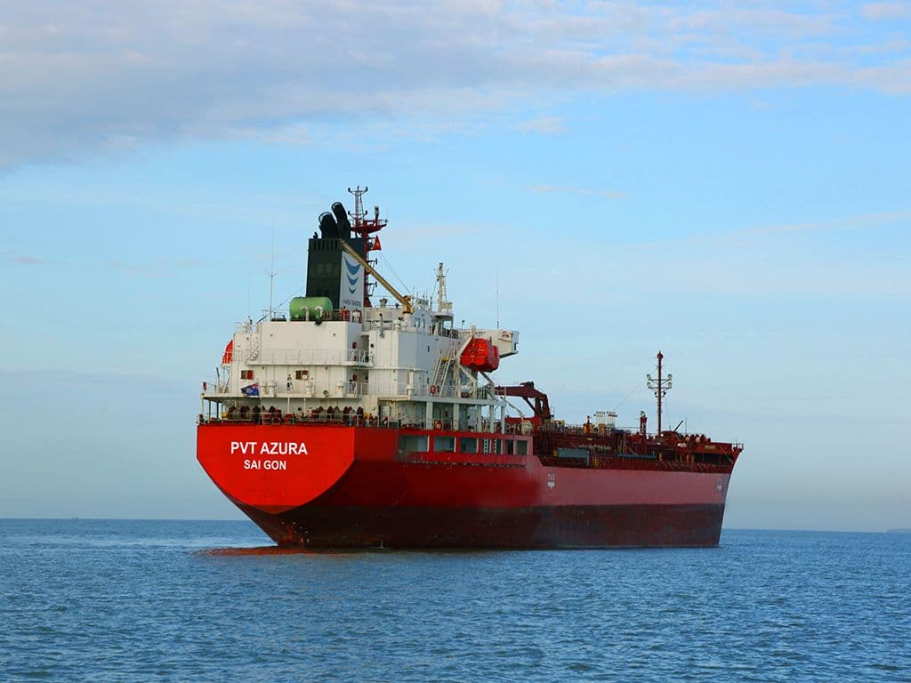 Who benefits from the soaring tanker freight rates?