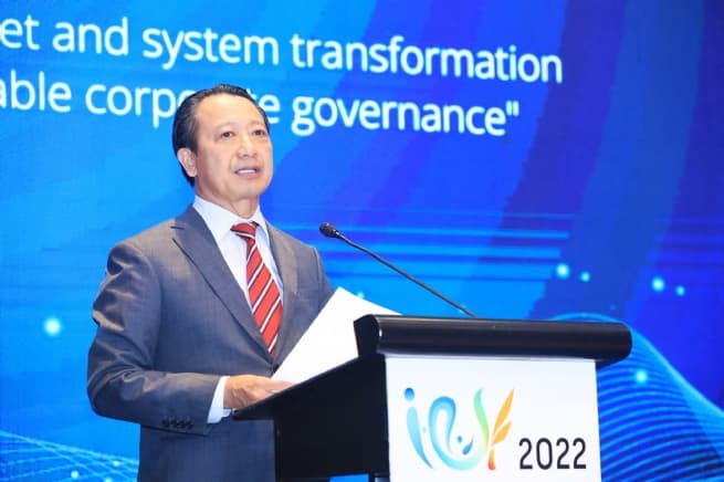 Accelerating Mindset and System Transformation to Optimize Sustainable Corporate Governance