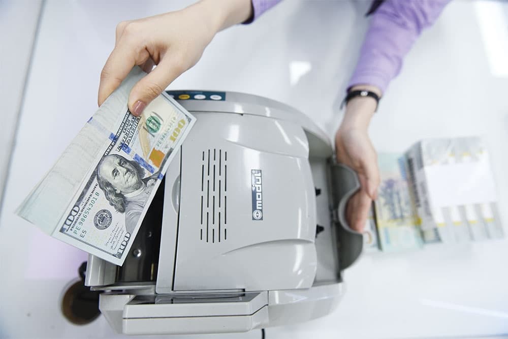 Currency sell-off bolsters VND status