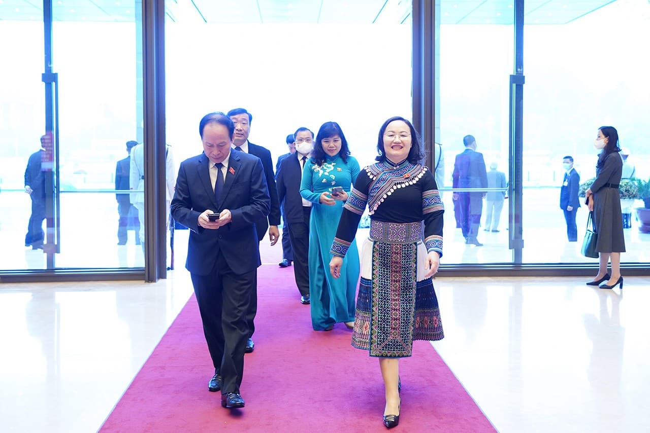 4th session of 15th National Assembly starts first working day