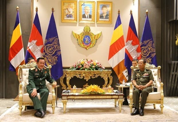 Vietnam, Cambodia enhance military relations
