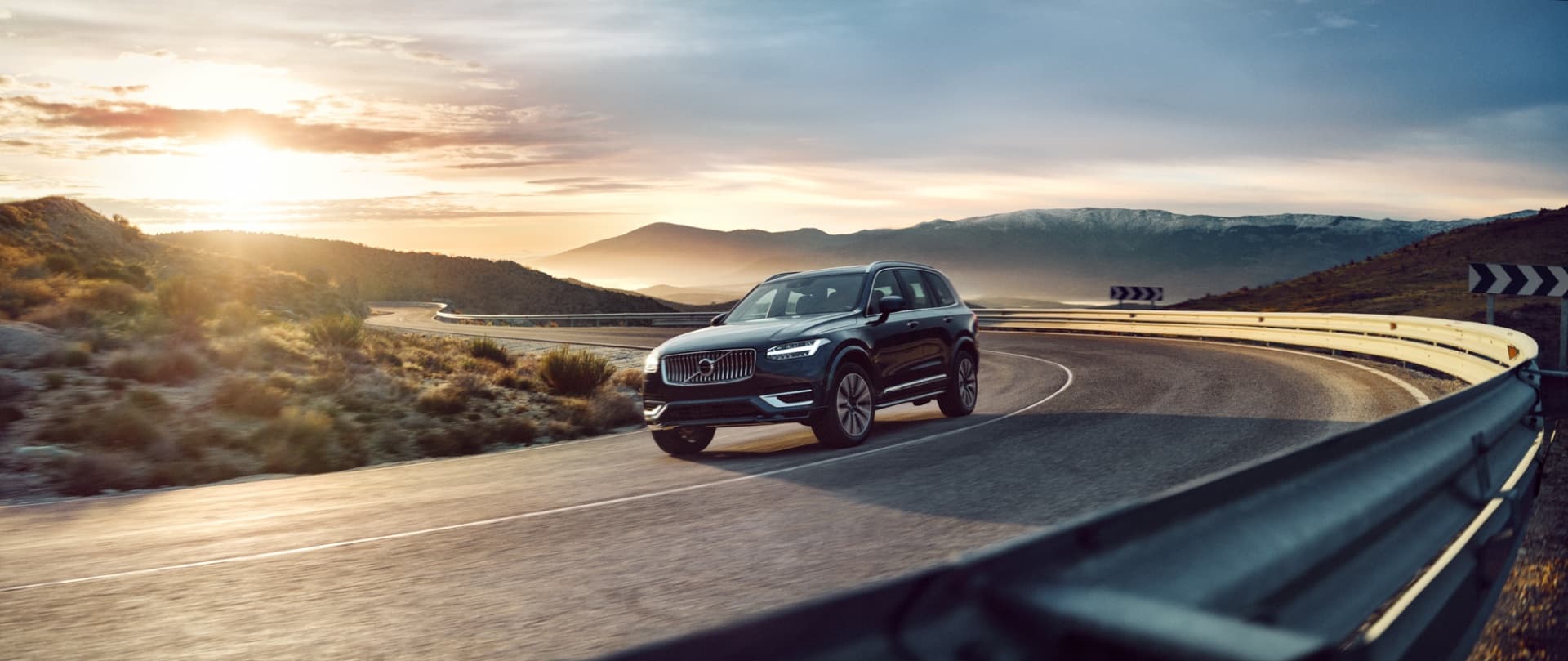 Volvo Car Vietnam launches new generation cars at Vietnam Motorshow 2022