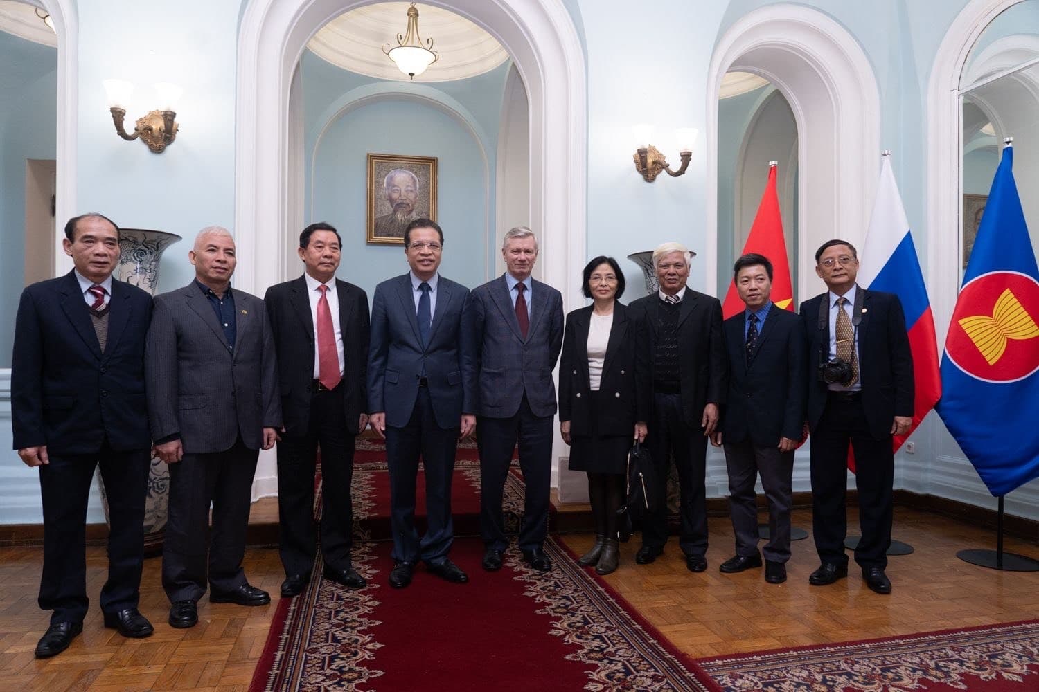 To boost people-to-people diplomacy between Vietnam-Russia