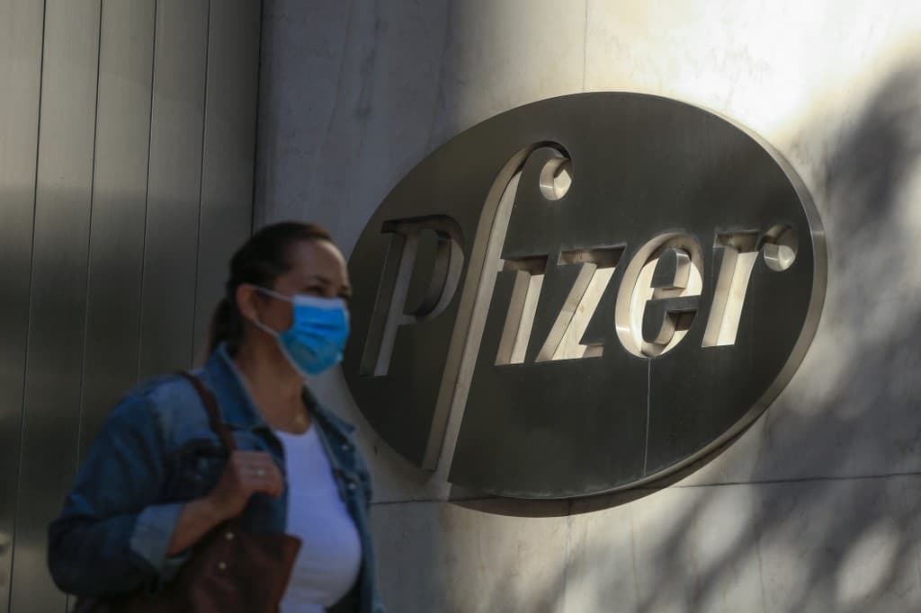 Pfizer lifts 2022 forecast for Covid-19 vaccine sales as profits rise