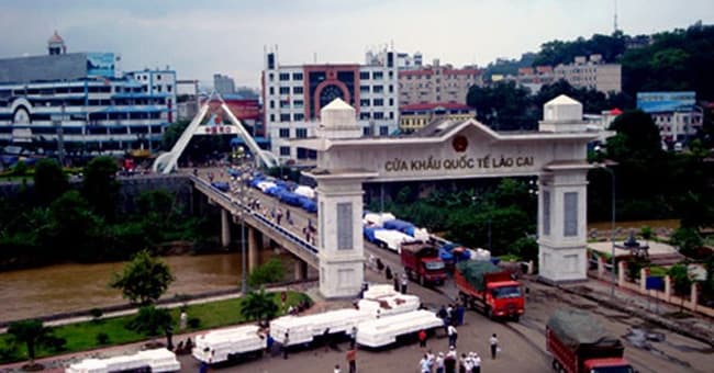 Highly Valued Agricultural Products Exported through Lao Cai Border Gate