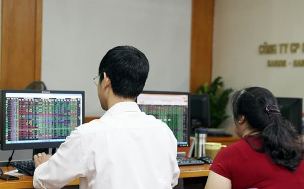 Number of new accounts continue to fall last month