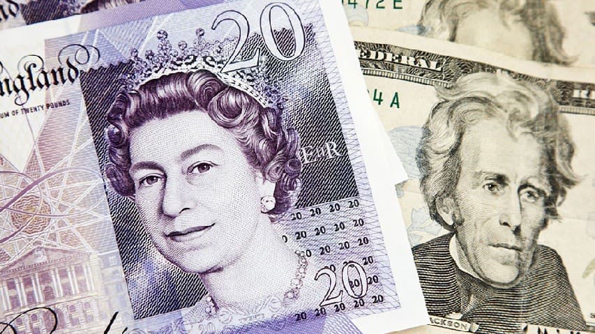 Reference exchange rate on Nov. 41: USD down 5VND; Pound, Euro rising