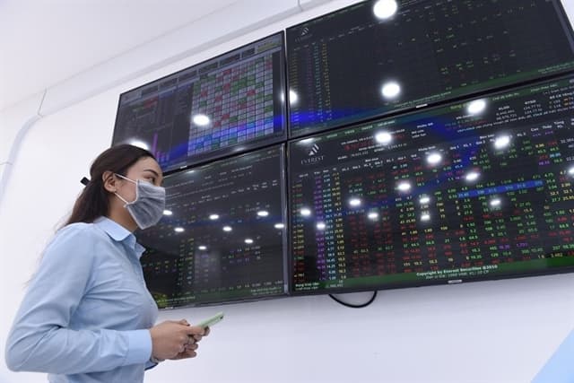 Market likely to continue under selling pressure