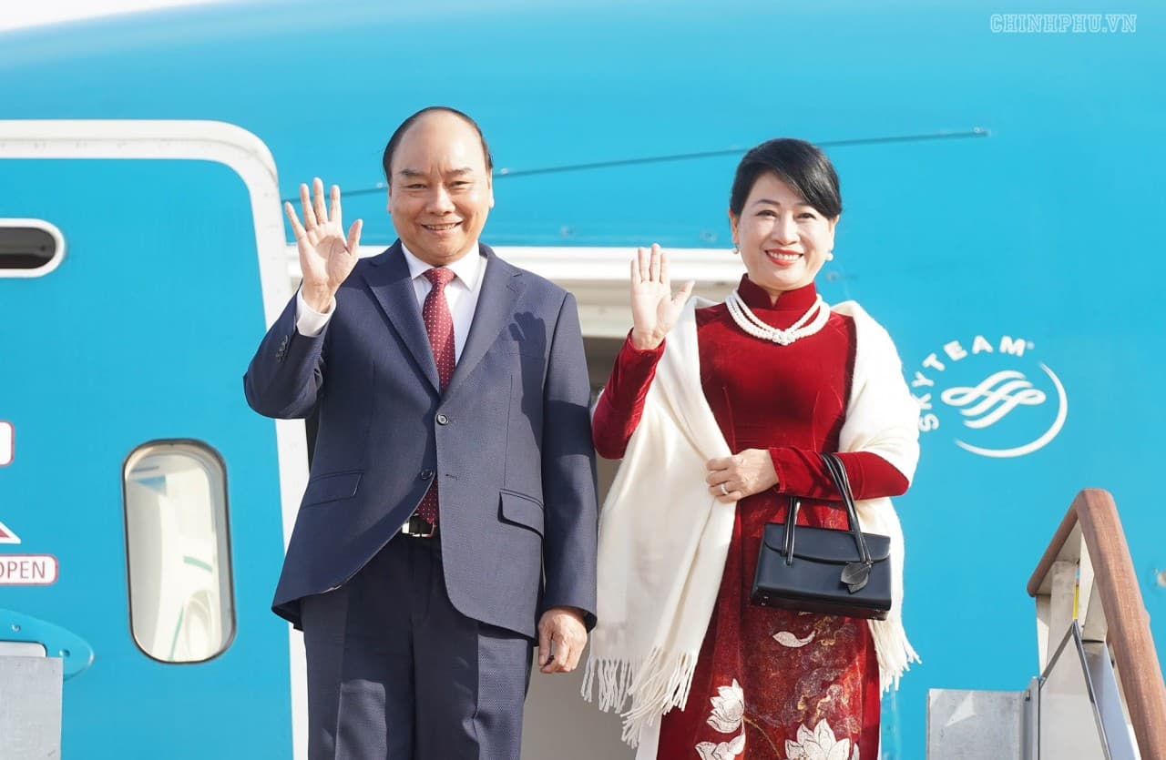 President leaves for Thailand visit, to attend 29th APEC Economic Leaders’ Meeting
