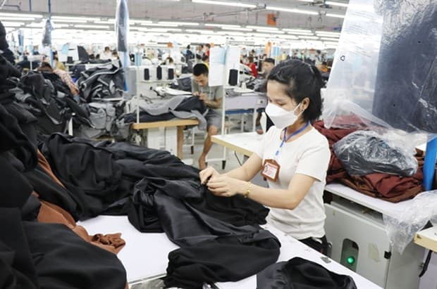 Vietnam urged to improve productivity for economic reform