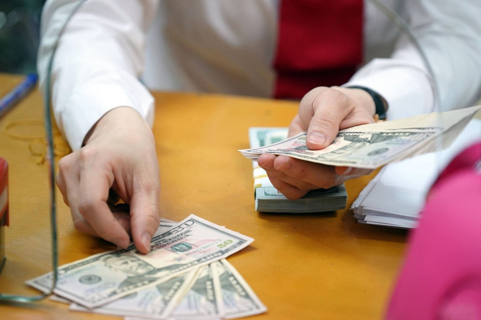 How will the US dollar trade next year?