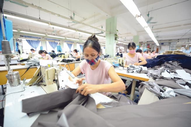 Vietnam Social Security Resolutely Supporting Pandemic-Hit Employees, Businesses