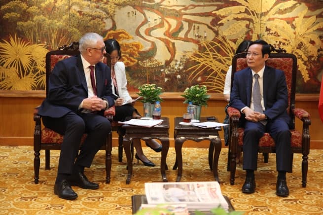 Further Strengthening Cooperation in Food and Agriculture