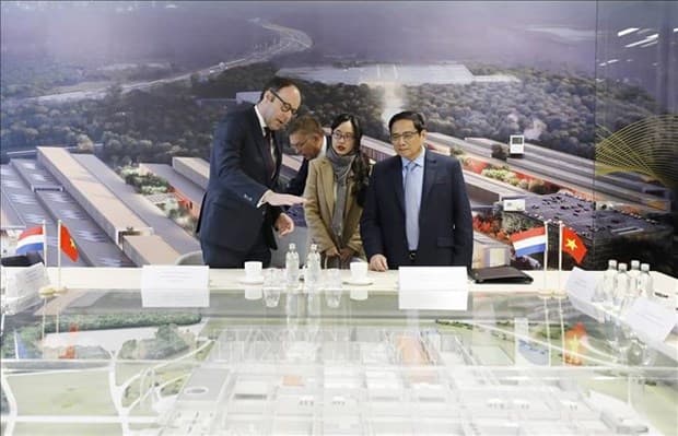 PM calls for Netherlands’ assistance in hi-tech park development