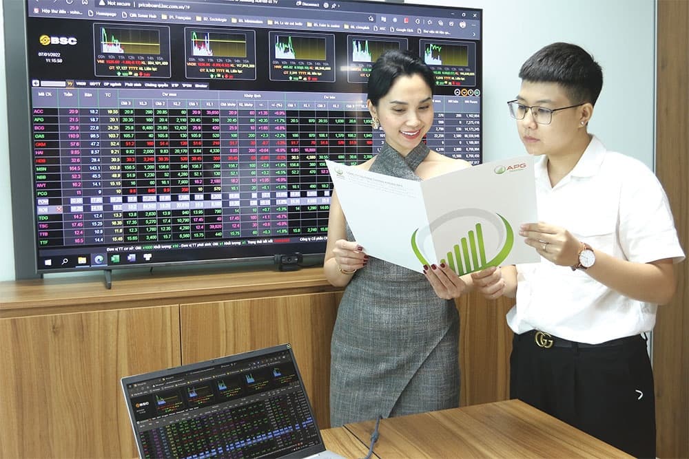Growing bond market illustrating bad debt snags