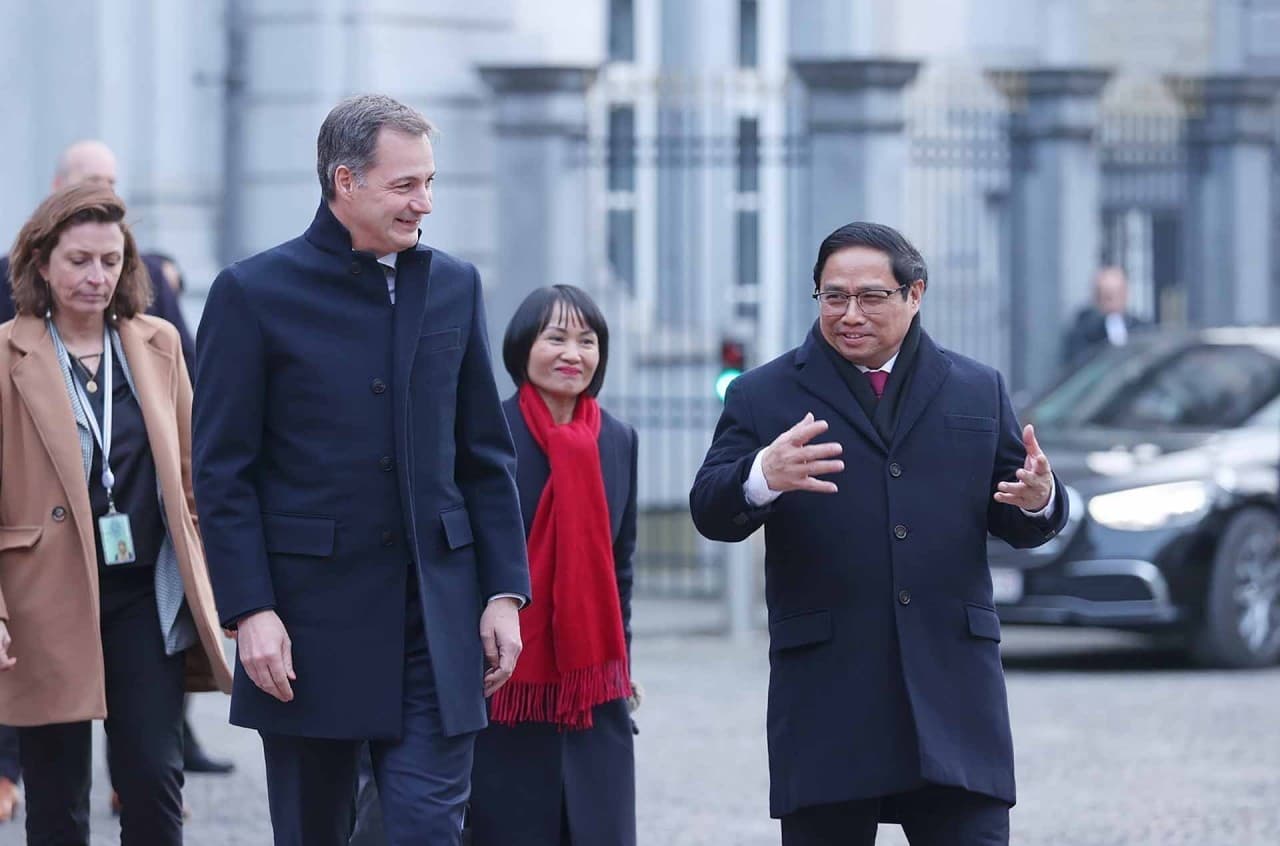 Prime Minister Pham Minh Chinh, Belgian counterpart Alexander De Croo hold talks