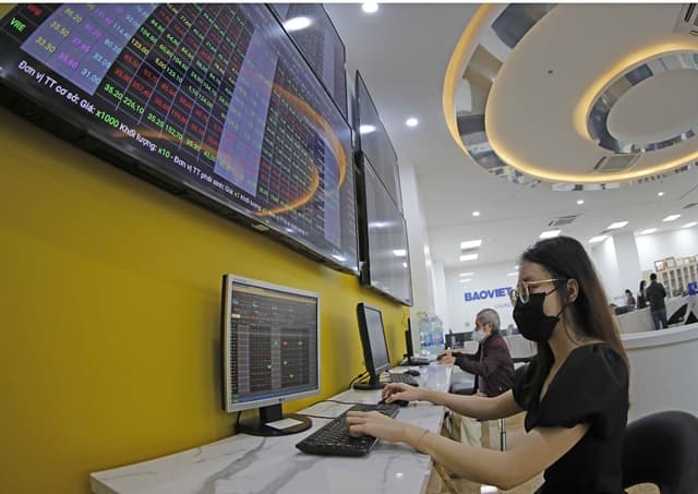 Forces behind the net inflows of foreign investors