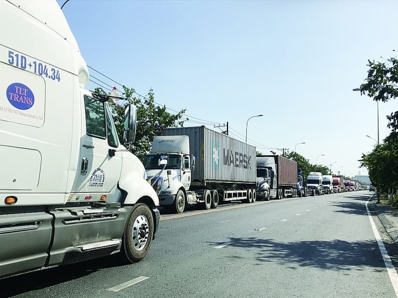 Developing logistics into a service industry with high-added value