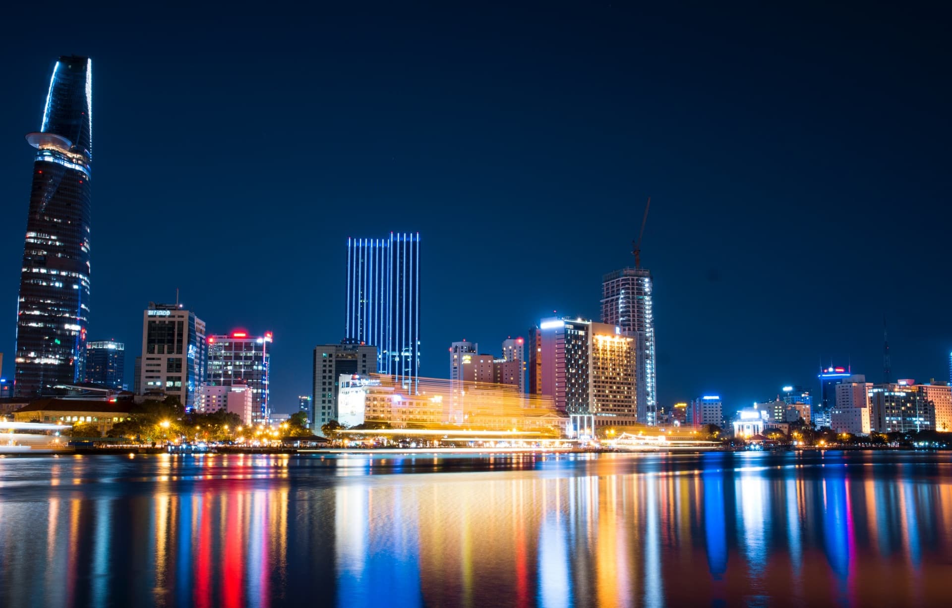World Bank says Vietnam's GDP growth to moderate in 2023