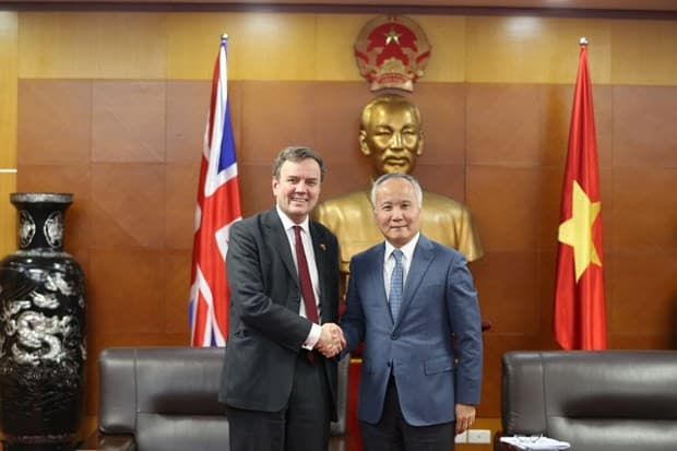 British Minister of State in Vietnam to boost accession to CPTPP: British Embassy