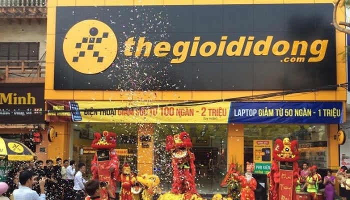 Retailers flexibly steering through turbulent times