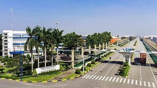 Enhancing Vietnam-Singapore ties has positive effect on investment environment: Singaporean view