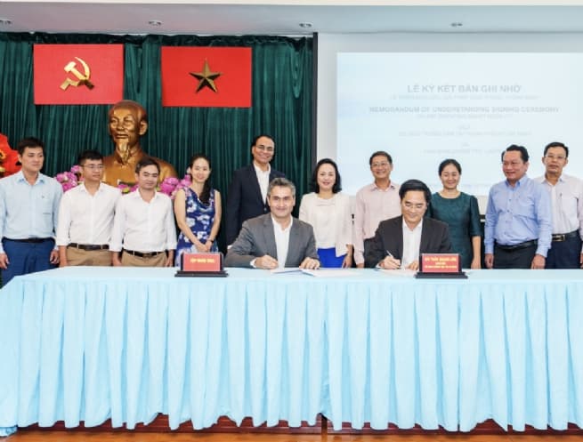 Visa Continues to Join Efforts with HCM City to Transform Urban Mobility