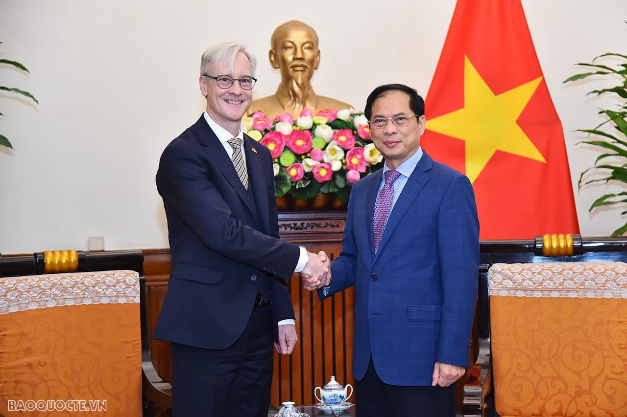 Foreign Minister receives Norwegian State Secretary, enhancing traditional ties